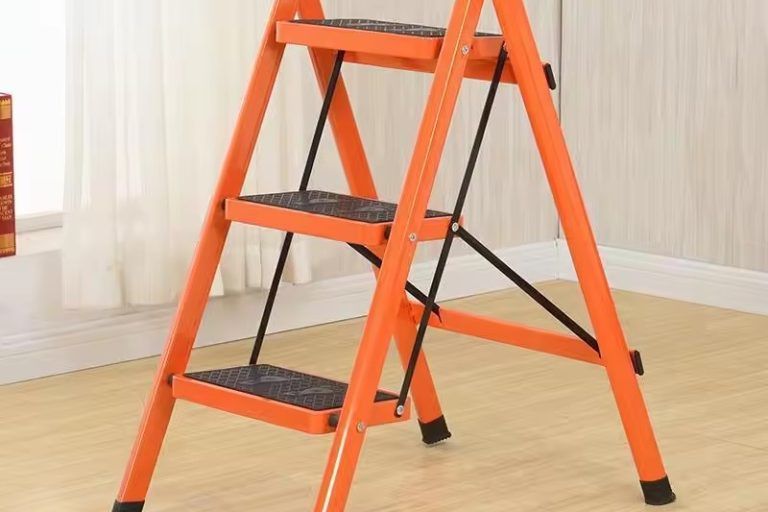 Hot selling step ladder